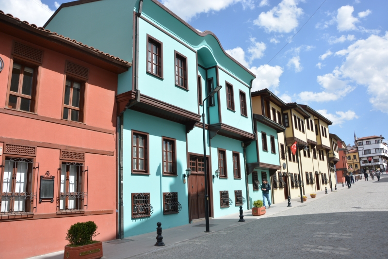 ESKİŞEHİR ODUN PAZARI MÜREKKEP EVLERİ CEPHE VE SOKAK SAĞLAMLAŞTIRMA İŞİ