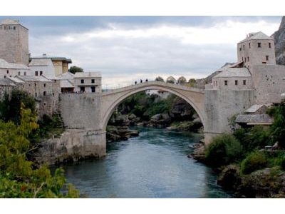 Mostar Köprüsü